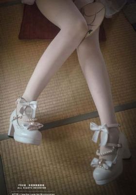 欧美无内丝袜大尺度福利写真_字幕高清版在线播放