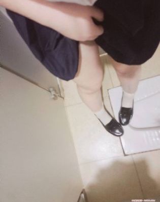 色av色av色av偷窥盗摄_1080高清视频观看