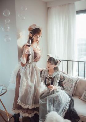 亚洲婷婷五月综合狠狠app_1080完整版观看